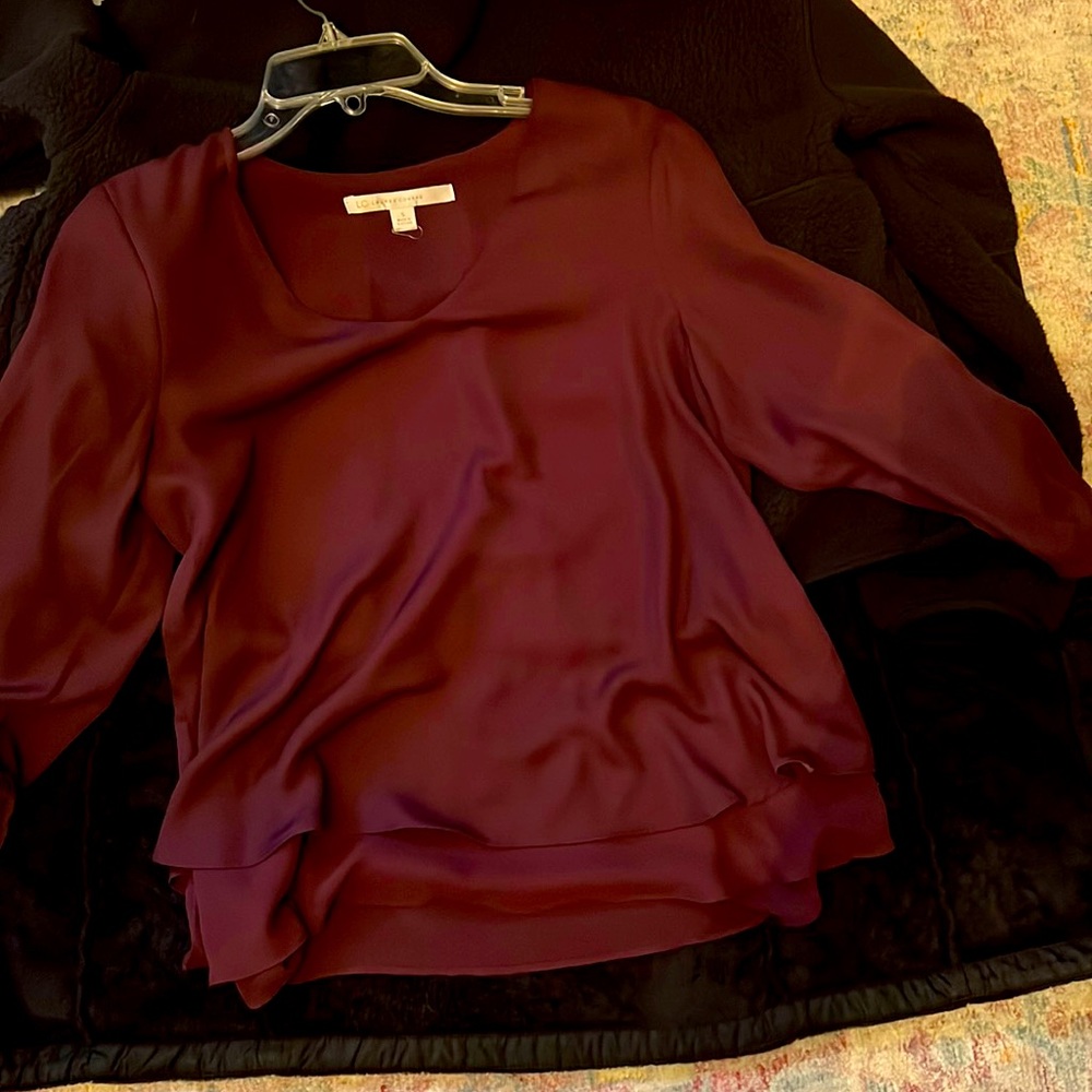 Burgundy top only used once